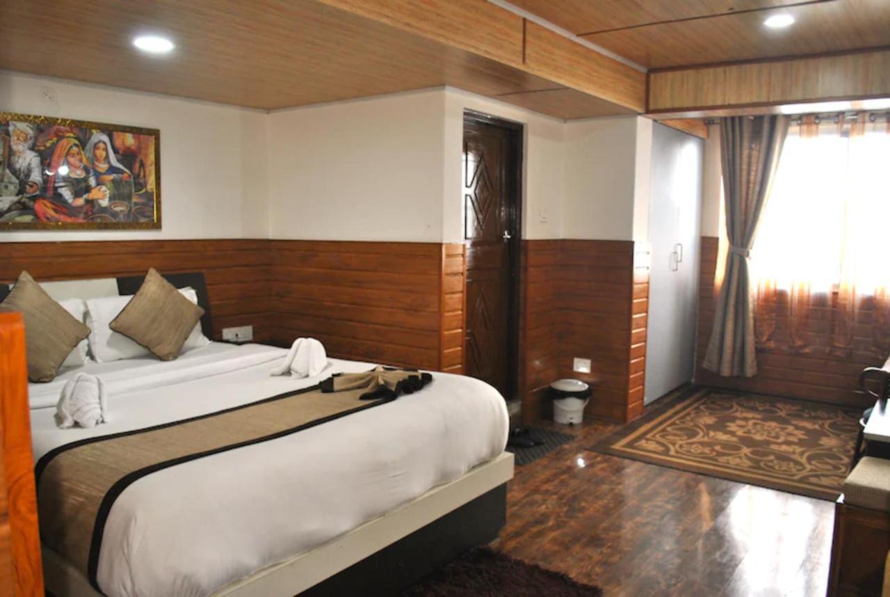 Goroomgo Kasturi Palace Darjeeling Дарджилинг Екстериор снимка
