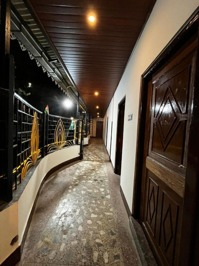 Goroomgo Kasturi Palace Darjeeling Дарджилинг Екстериор снимка